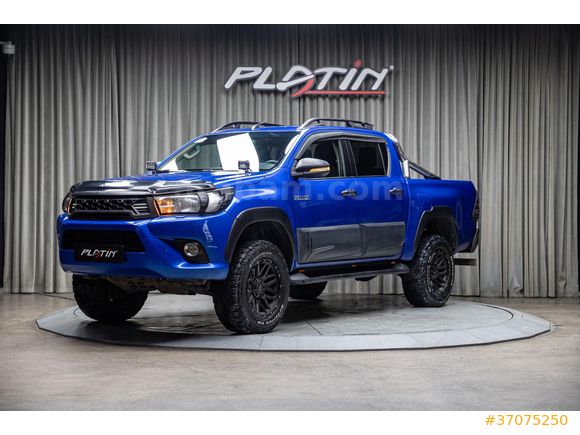 2017 TOYOTA HILUX 2.4 D-4D 4X2 ADVENTURE