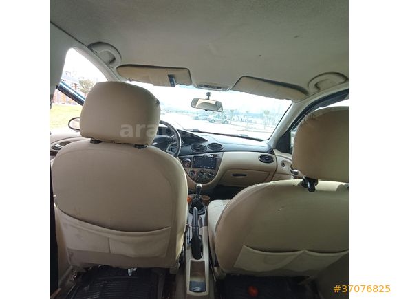 Sahibinden Ford Focus 2.0 Ghia 2000 Model  350.000 km Mavi
