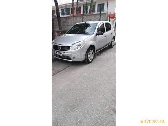Sahibinden Dacia Sandero 1.2 Ambiance 2012 Model
