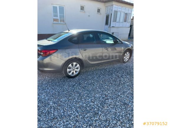 İlk Sahibinden Opel Astra 1.6 Edition Plus 2017 Model