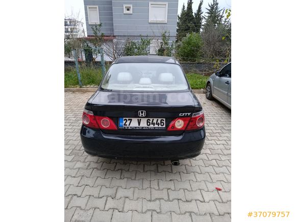 bu fiyata aile aracı az yakar