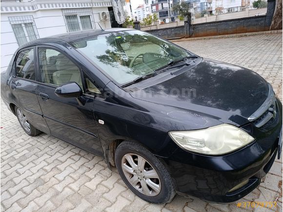 bu fiyata aile aracı az yakar