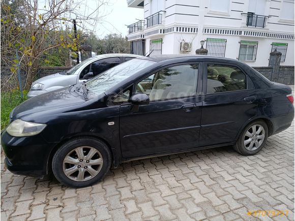 bu fiyata aile aracı az yakar