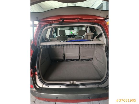 Sahibinden Renault Scenic 1.6 Privilege 2005 Model