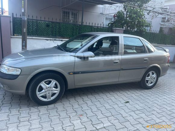 Galeriden Opel Vectra 2.0 CD 1997 Model Muğla