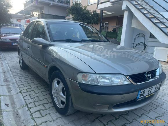 Galeriden Opel Vectra 2.0 CD 1997 Model Muğla