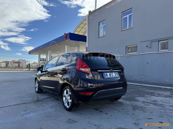 Sahibinden Ford Fiesta 1.4 Titanium X 2010 Model 