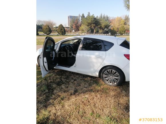 Sahibinden Opel Astra 1.4 T sport 2013 Model  236000km km Beyaz