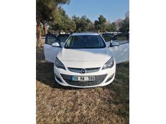 Sahibinden Opel Astra 1.4 T sport 2013 Model  236000km km Beyaz
