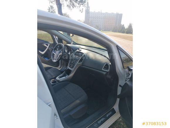 Sahibinden Opel Astra 1.4 T sport 2013 Model  236000km km Beyaz