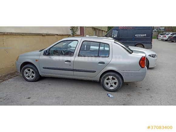 Sahibinden Renault Clio 1.4 RNA 2000 Model