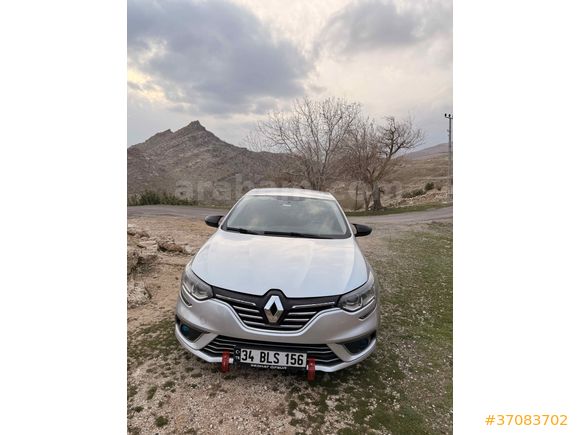 Acil satılık  tesla ekranlı hasar kaydı yoktur Sahibinden Renault Megane 1.5 dCi Touch 2018 Model 
