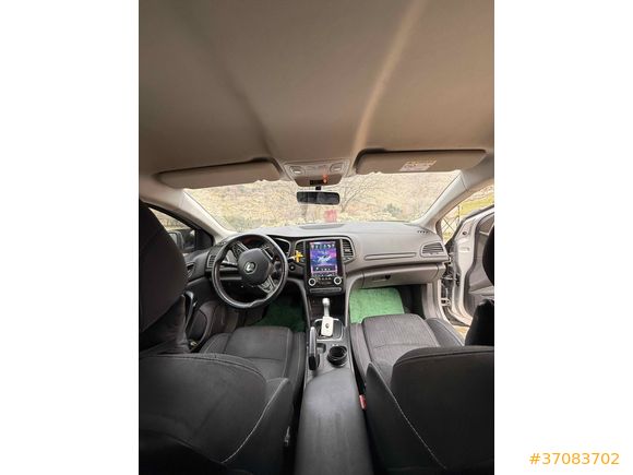 Acil satılık  tesla ekranlı hasar kaydı yoktur Sahibinden Renault Megane 1.5 dCi Touch 2018 Model 