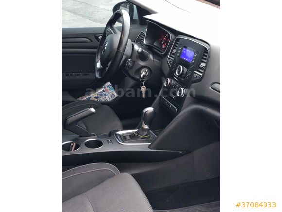 Sahibinden Renault Megane 1.3 TCe Joy 2021 Model 