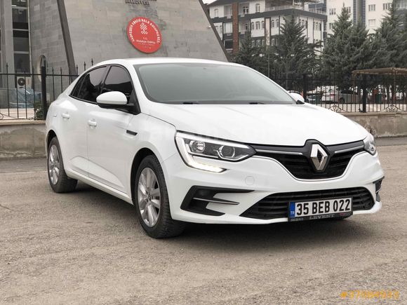 Sahibinden Renault Megane 1.3 TCe Joy 2021 Model 
