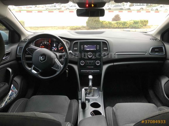 Sahibinden Renault Megane 1.3 TCe Joy 2021 Model 