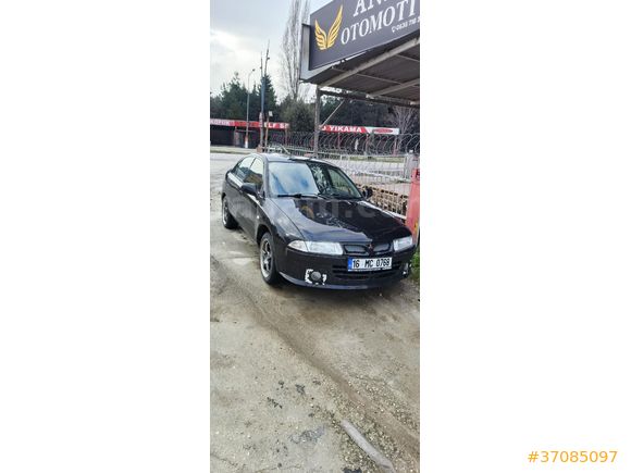Sahibinden Mitsubishi Carisma 1.6 GLX 2000 Model