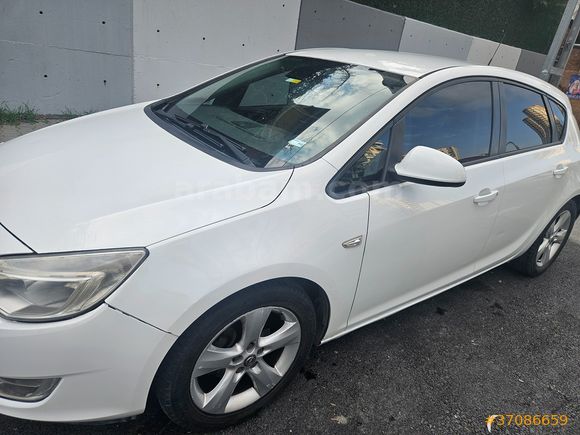 Sahibinden Opel Astra 1.3 CDTI Enjoy Plus Android Auto 2012 Model İLK GELEN ALIR