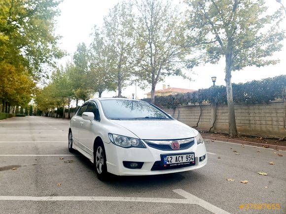HONDA CIVIC 1.6i-VTEC ELEGANCE OTOMATİK 
