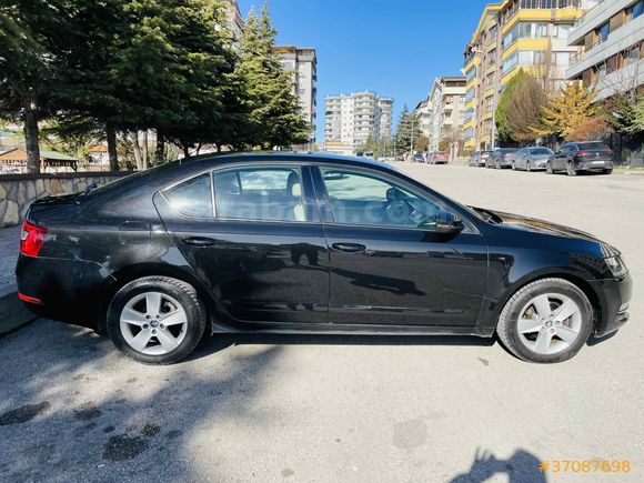 Sahibinden Skoda Octavia 1.6 TDI Style 2017 Model 