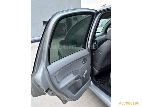 Düşük Km Bakımlı Otomatik Citroen C3