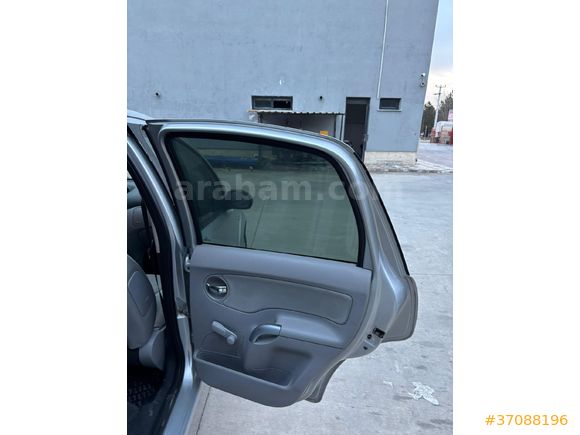 Düşük Km Bakımlı Otomatik Citroen C3