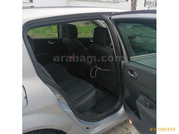 Sahibinden Renault Megane 1.6 Dynamique 2004 Model