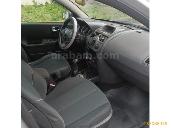 Sahibinden Renault Megane 1.6 Dynamique 2004 Model