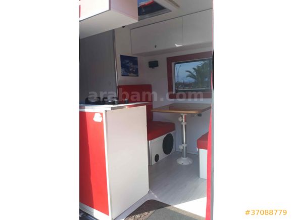 Kilometre düşük karavan