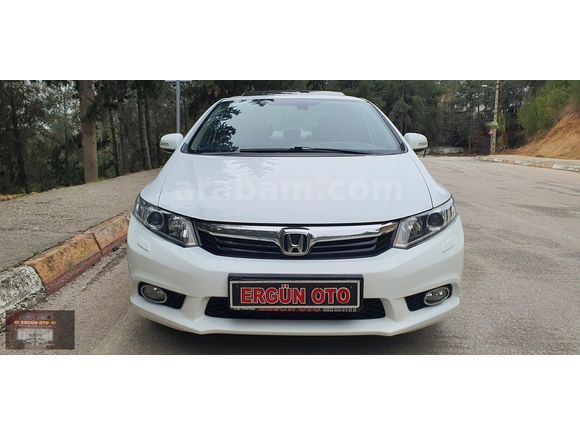 2012 MDL.147,000 KMDE,BOYA YOK, LPG,Lİ,BOYA HATA YOKTUR.