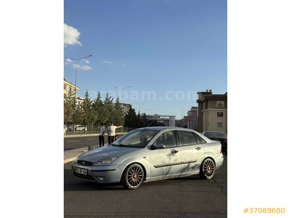 Sahibinden Ford Focus 1.6 Ghia 2005 Model 