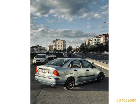 Sahibinden Ford Focus 1.6 Ghia 2005 Model 