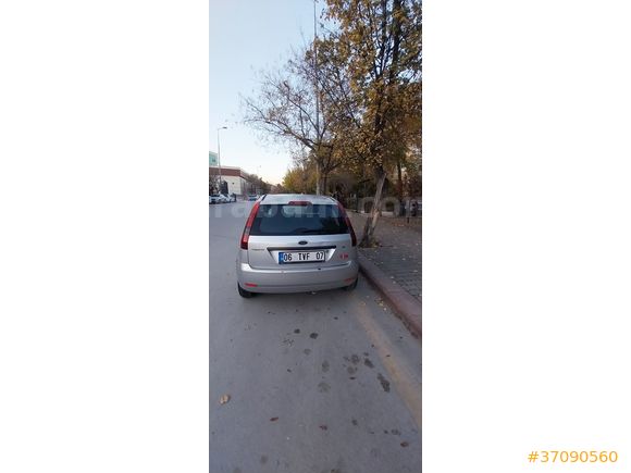 Sahibinden Sorunsuz Ford Fiesta 1.4 TDCi Comfort 2004 Model