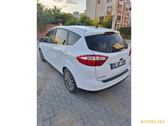 Sahibinden Ford C-Max 1.6 TDCi Titanium X 2015 Model