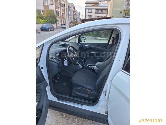 Sahibinden Ford C-Max 1.6 TDCi Titanium X 2015 Model