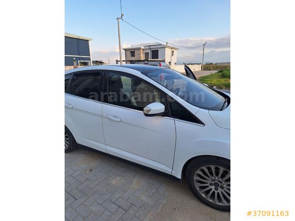 Sahibinden Ford C-Max 1.6 TDCi Titanium X 2015 Model