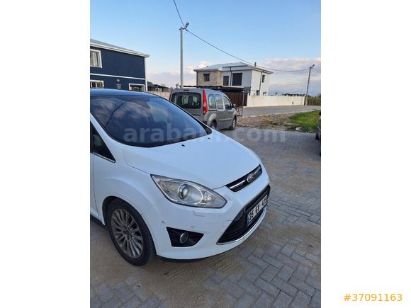 Sahibinden Ford C-Max 1.6 TDCi Titanium X 2015 Model