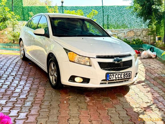 Konfor arayana Temiz Bakimli Otomatik Aile Aracı