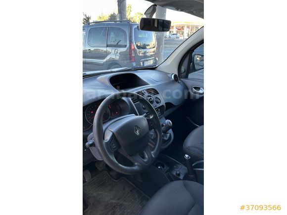 Sahibinden Renault Kangoo Multix 1.5 dCi Touch 2017 Model 