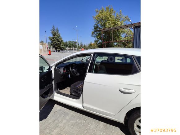 Sahibinden Seat Leon 1.2 TSI Style 2016 Model  75.000 km Beyaz