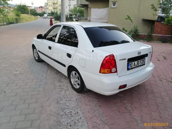 Sahibinden Hyundai Accent 1.3 Admire 2004 Model Balıkesir