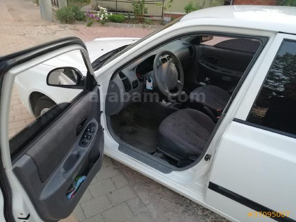 Sahibinden Hyundai Accent 1.3 Admire 2004 Model Balıkesir
