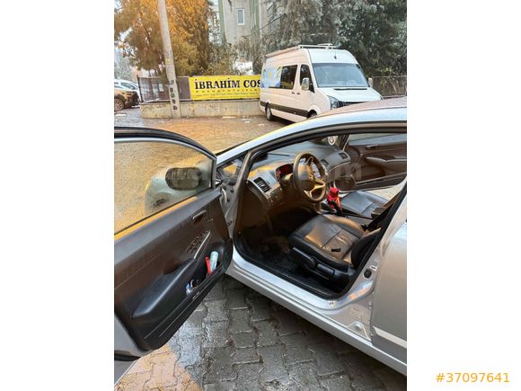 Sahibinden Honda Civic 1.6 i-VTEC Dream 2010 Model