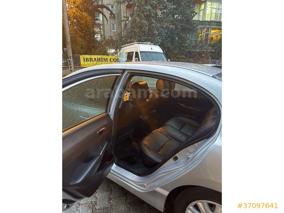 Sahibinden Honda Civic 1.6 i-VTEC Dream 2010 Model