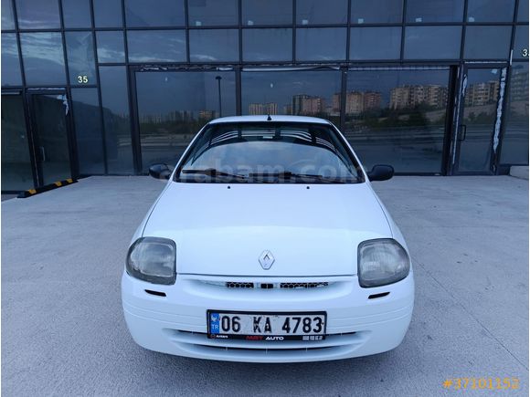 Sahibinden Renault Clio 1.4 RN 2000 Model