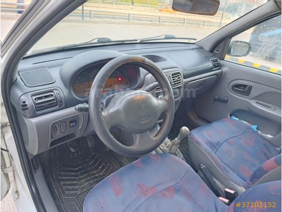 Sahibinden Renault Clio 1.4 RN 2000 Model