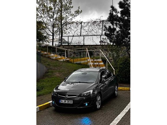 Opel Astra 1.3 CDTI Sport  2015 Çıkışlı Sanrooflu 