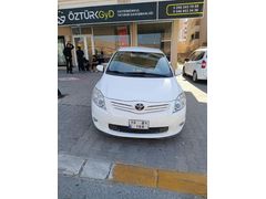 Sahibinden Toyota Auris 1.4 D-4D Comfort Extra 2012 Model  124.000 km Beyaz