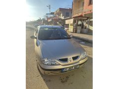 Sahibinden Renault Megane 1.9 DTi RTE 2001 Model Hatay 323.000 km Bej