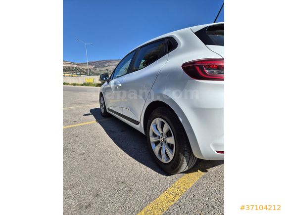 Sahibinden Renault Clio 1.0 SCe Joy 2022 Model
